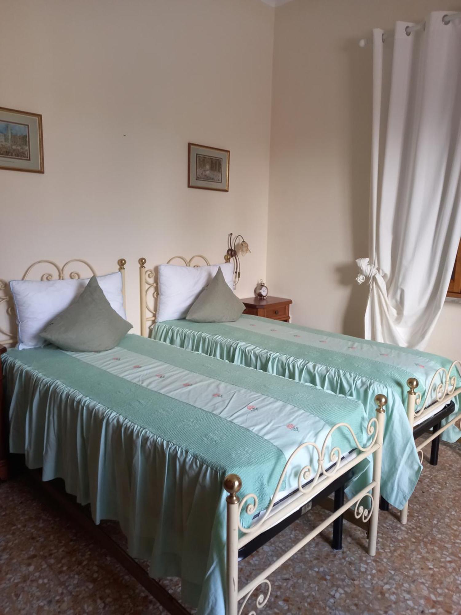 Bnb Villa Melany Vicino Centro 루카 객실 사진